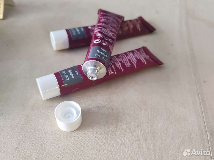 Краска для бровей и ресниц (просроченная)новая