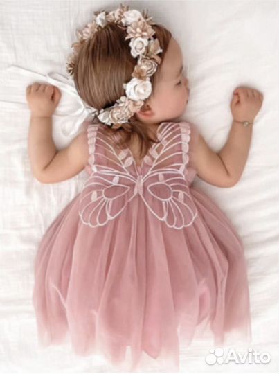 Нарядное платье на годик