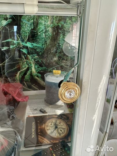 Террариум с бронестекла с обогревом и светом