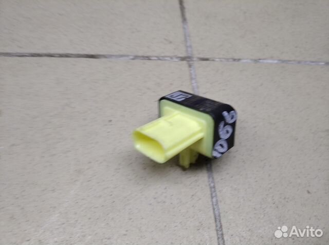 Датчик AIR BAG Fortuner 2015