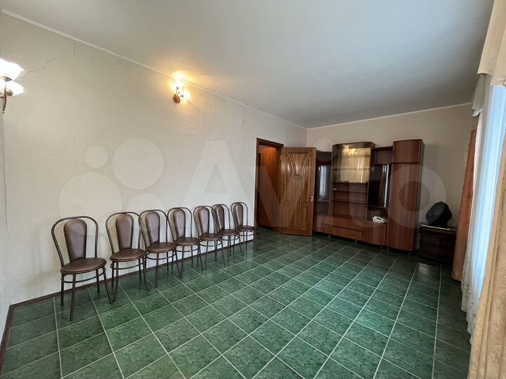 Таунхаус 300 м² на участке 1 сот.