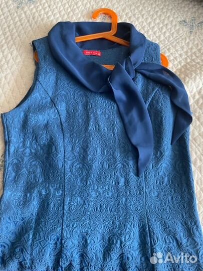 Продаю платье синее универсальное