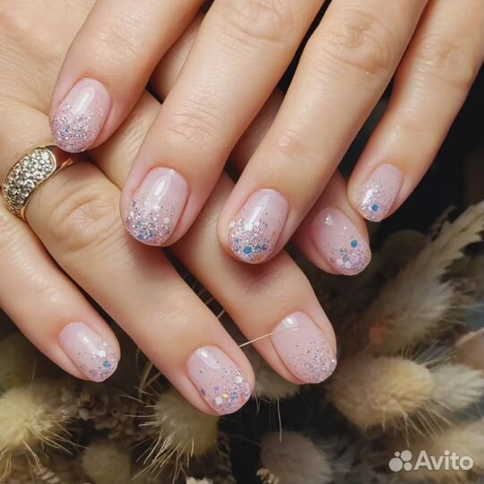 Маникюр и педикюр Березовский