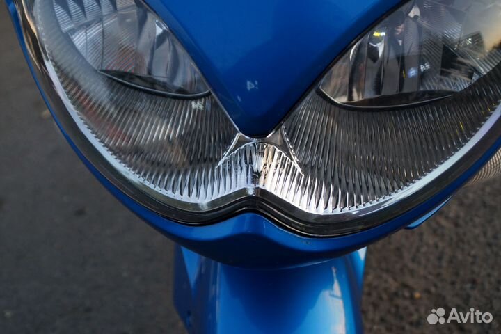 Мотоцикл Kawasaki zzr1200