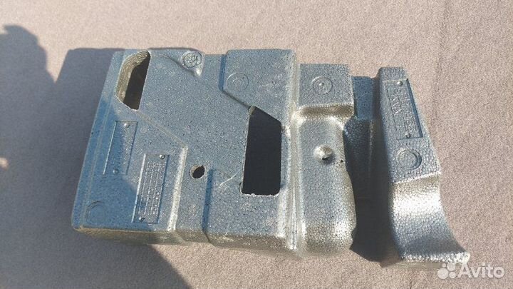 Пенопласт багажника Volkswagen Touareg 1 4.2 2006