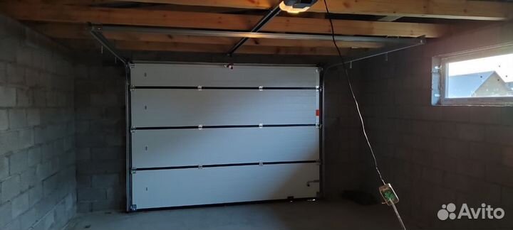 Гаражные секционные ворота