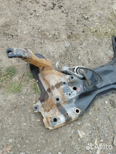 Передний подрамник Ford focus I форд фокус 1