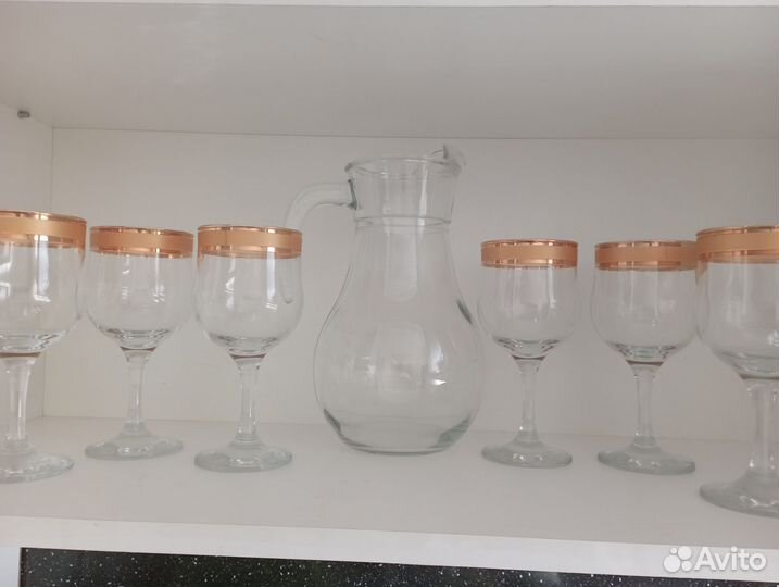 Графин и бокалы