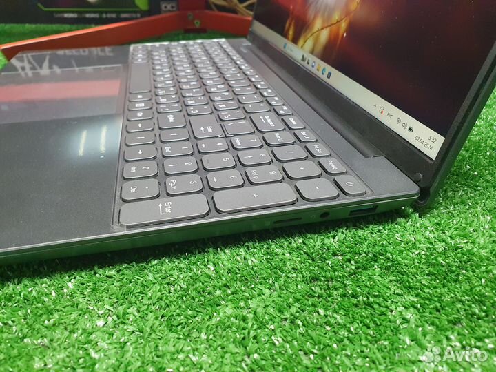 Новый ноутбук на i5 24GB DDR4 512gb SSD