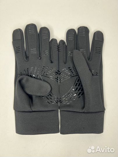 Перчатки The North Face