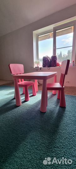 Набор : стол и два стула IKEA (mammut)