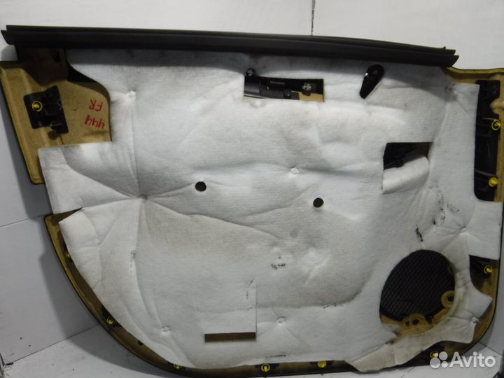 Обшивка двери передней Mercedes W164 Ml