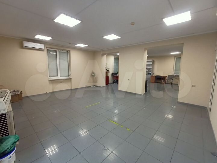 Мегатрафик. Первая линия - по. Ушакова, 77 м²