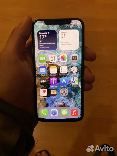 Телефон iPhone 10