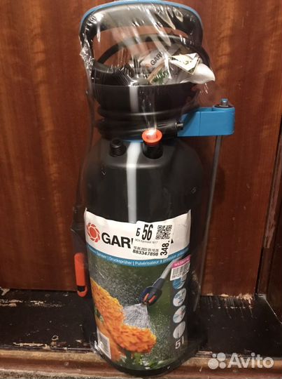 Опрыскиватель Gardena новый