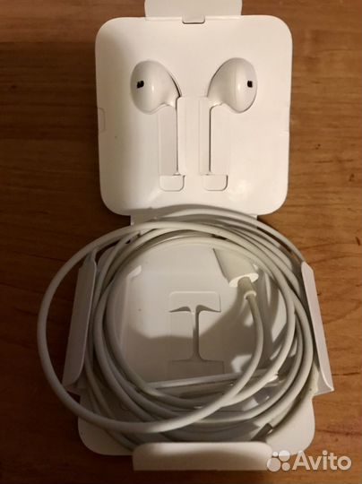 Наушники для iPhone 7 проводные