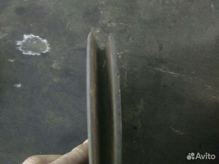 Шкив водяного насоса (помпы) Volkswagen Passat b3