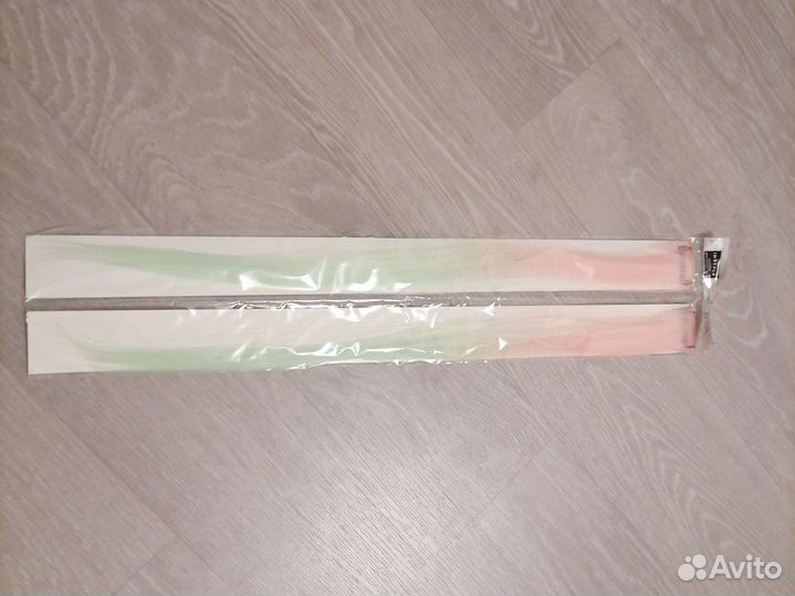 Волосы на заколке