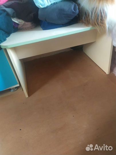 Столик детский, журнальный б/у