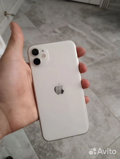 Телефон iPhone 11 128 gb