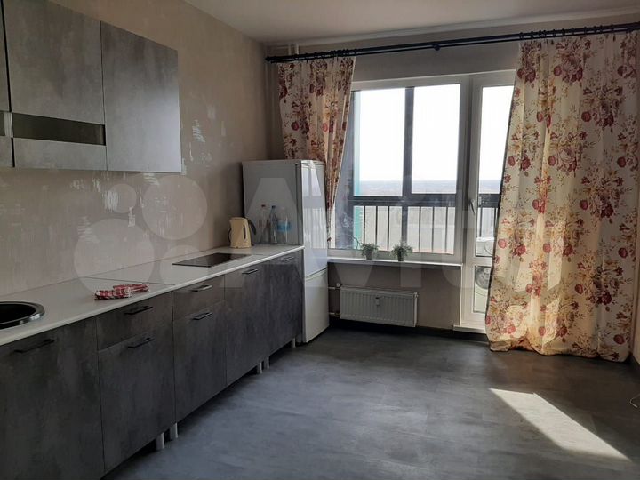 1-к. квартира, 42 м², 9/17 эт.