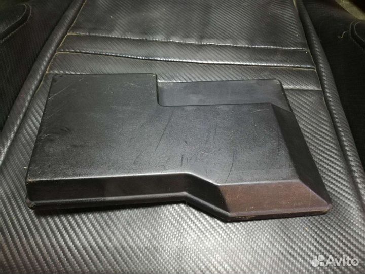 Крышка блока предохранителей Bmw E36