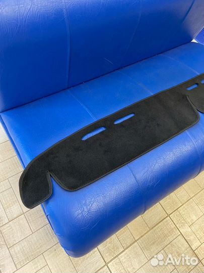 Накидка на панель Ваз 2107 черная строка