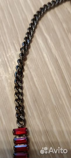 Яркое колье с фианитами гранатового цвета