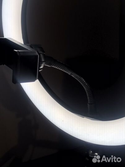 Кольцевая лампа со штативом