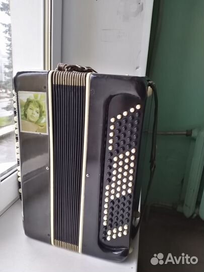 Баян