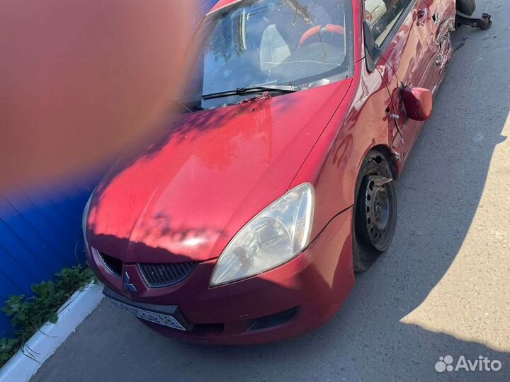 Митсубиси лансер 9, 2005г, 1,6л, МКПП, на запчасти