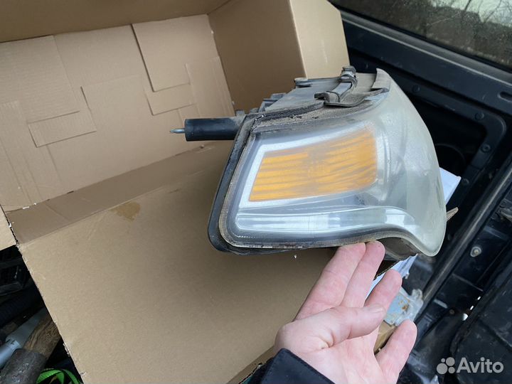 Фары УАЗ Патриот б/у