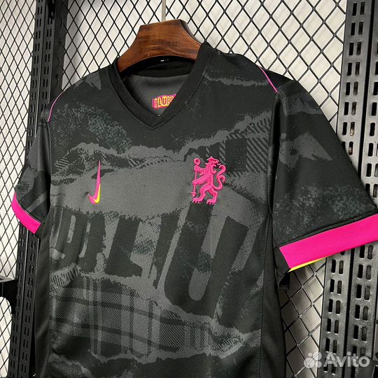 Третья футбольная форма Челси 24/25