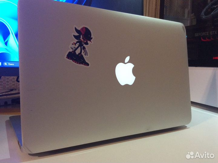 Apple MacBook Air 11 2011