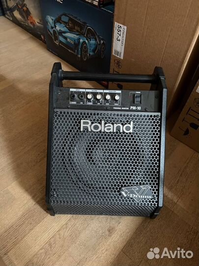 Сценический монитор Roland PM-10