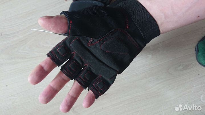 Перчатки для спортзала