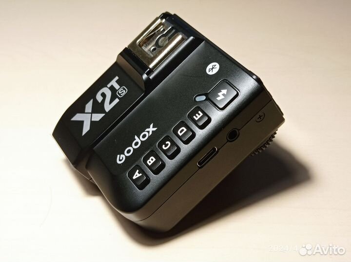 Радиосинхронизатор Godox X2T для Sony новый