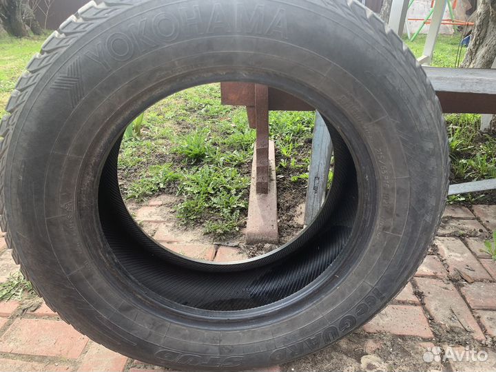 Yokohama Ice Guard Stud IG55 215/65 R16 102T