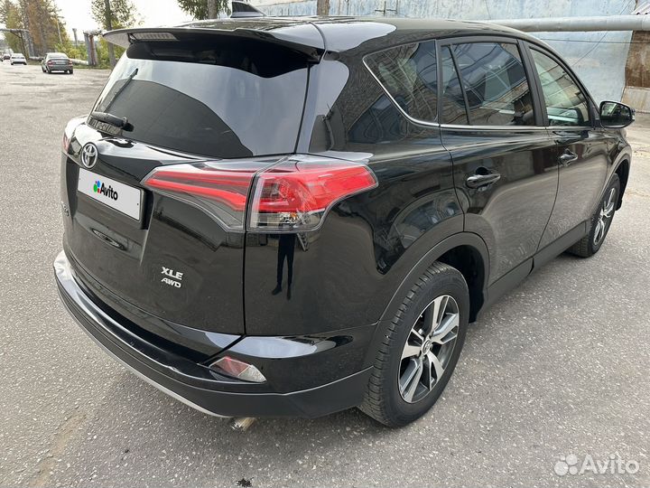 Toyota RAV4 2.5 AT, 2018, 79 700 км