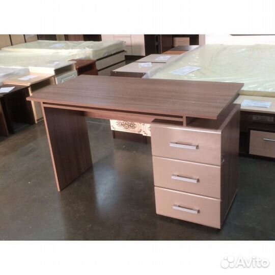 Стол Симба новый