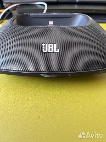 Колонка JBL