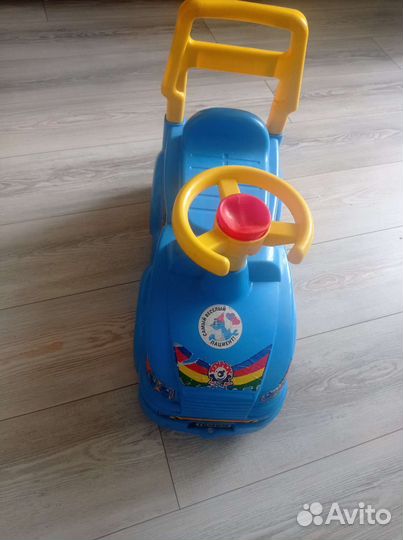 Машинка-каталка