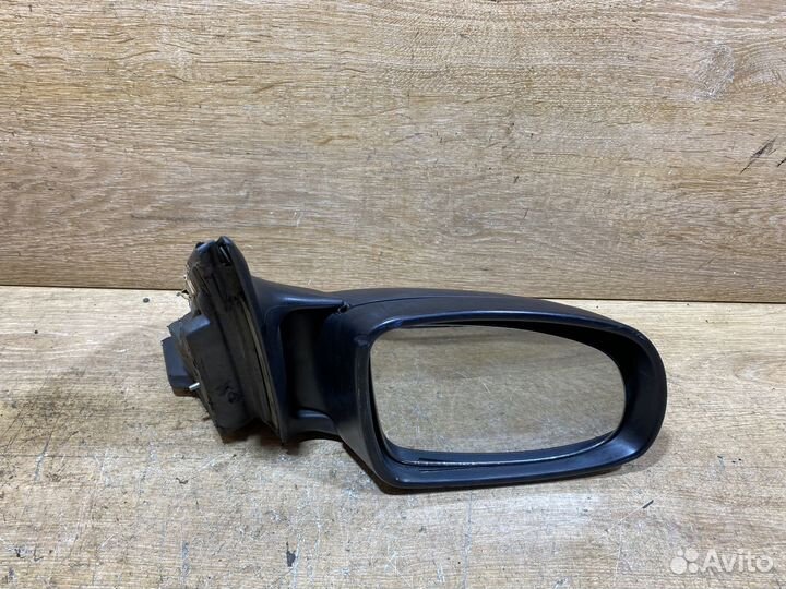 Зеркало правое Opel Omega B Арт. 7720849