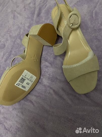 Босоножки женские