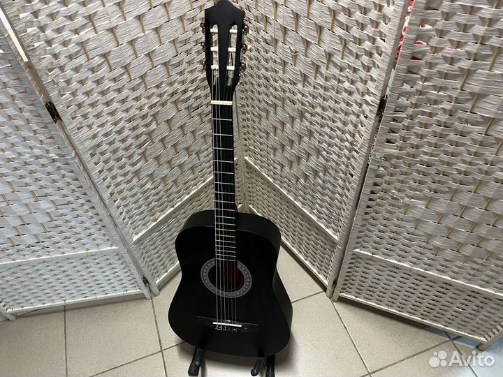 Гитара для обучения с комплектом