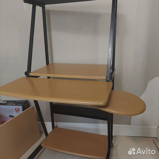 Компьютерный стол