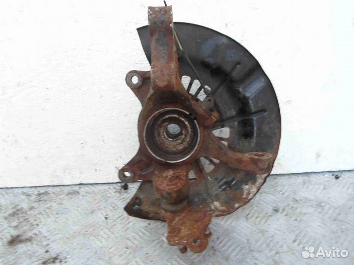 Кулак поворотный левый Toyota Camry 7 XV50