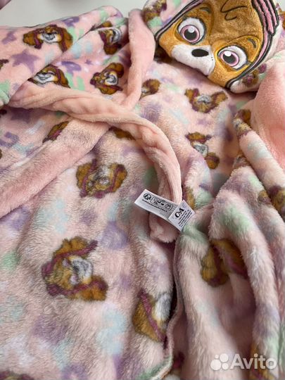 Новый халат для девочки C&A