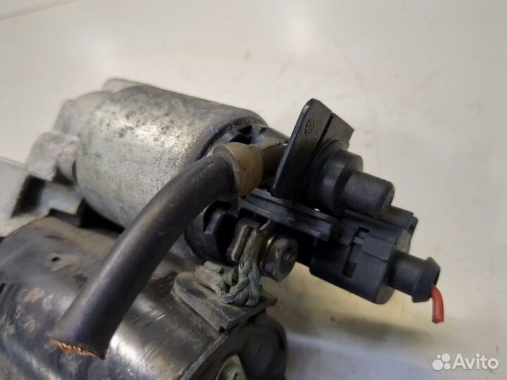 Стартер Volkswagen Polo, 2010