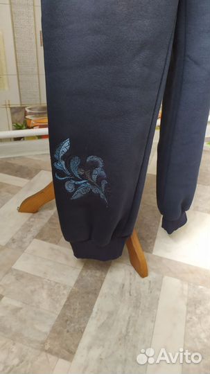 Спортивный костюм женский